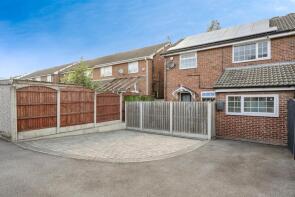 15, Manor Farm Close, Adwick Le Street, Doncaster DN6 7AE
