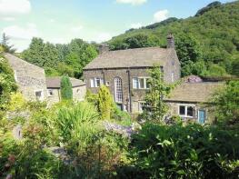 Lacy House, Pennine Way, Charlestown, Hebden Bridge HX7 6PN