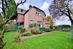 2, Dairy Cottages, Railway Lane, Sheffield Park, Uckfield TN22 3QB