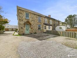 10, Newton Road, Camborne TR14 7SJ
