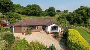 6, Well Meadow, Egloskerry, Launceston PL15 8SS