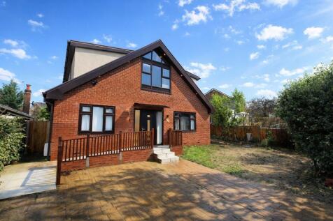 Daylesford Crescent, Cheadle, SK8