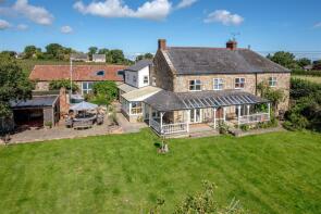 Hilltop, Pound Road, Broadway, Ilminster TA19 9QZ