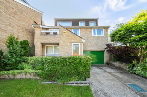 Lawrence Close, Charlton Kings, Cheltenham
