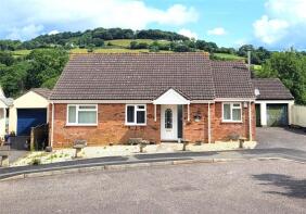 22, Hollingarth Way, Cullompton EX15 3XB