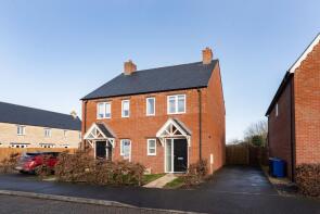7, Lander Close, Bicester OX26 1DH