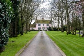 Stannetts, Paglesham Road, Rochford SS4 2DZ
