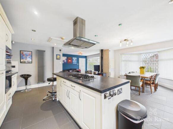Kitchen/Family/Dinin