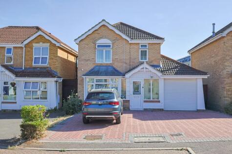 Foster Close, Cheshunt, EN8