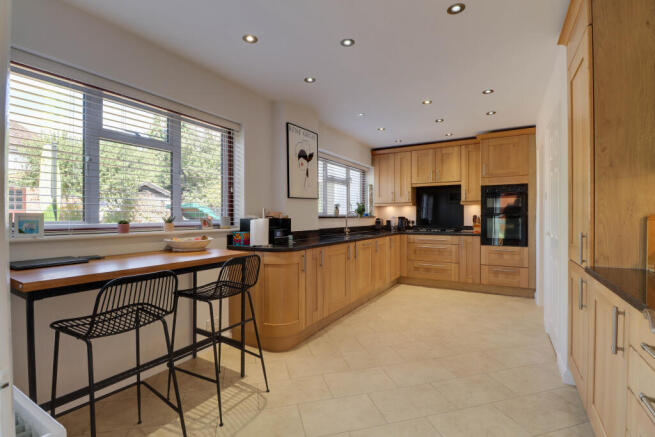 Kitchen/Breakfast Room