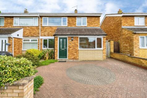 Leeds Smith Drive, Sandy, SG19