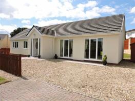 4, Llwynarel, Court Henry - Pontarlyb, Dryslwyn, Carmarthen SA32 8SE