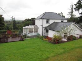 Garth Isaf, Fron Goch, Frongoch LL23 7NU