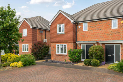 River Walk, Fetcham, Leatherhead, KT22