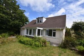 40 The Pines, Treskerby, Redruth TR16 5AG