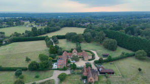 Badger Court, St Huberts Lane, Gerrards Cross SL9 7BP