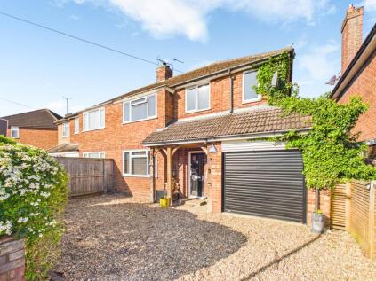 Grenville Avenue, Wendover