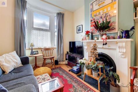 Pitchford Street | 0.4m from Stratford Station | London, E15