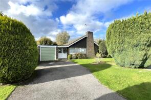 57 Pinetrees, The Paddock, Grayshott, Hindhead GU26 6EF