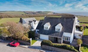 2 Gorwelion, Croft Lane, Bridgend CF32 0RT