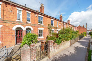 171 Test Cottages, Middlebridge Street, Romsey SO51 8HH