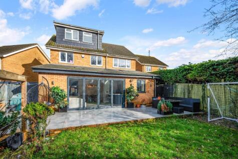 Whitegate Way, Tadworth