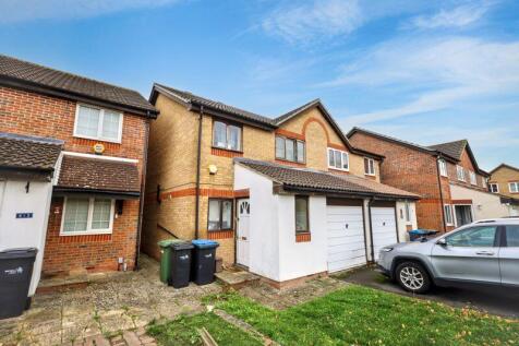 Manton Road, Enfield, EN3