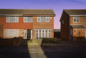 8, Hall Close, Sittingbourne ME10 2QQ