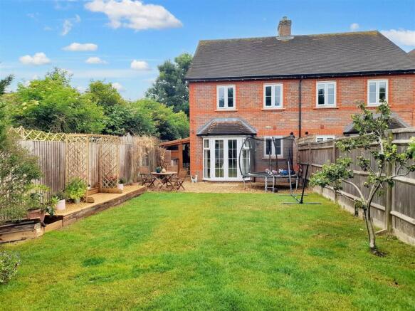 Rear garden 7 new.jpg