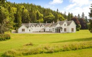 Strathmashie House, A86t A889t Junction - River Mashie Bridge, Strathmashie, Newtonmore PH20 1BU