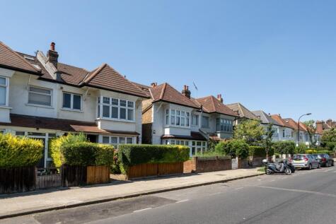Wormholt Road, Shepherds Bush, W12