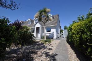 Cilcain, Llain Delyn, Llanybri, Carmarthen SA33 5HF
