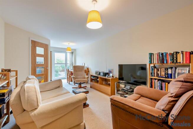 8667606-interior08-800.jpg