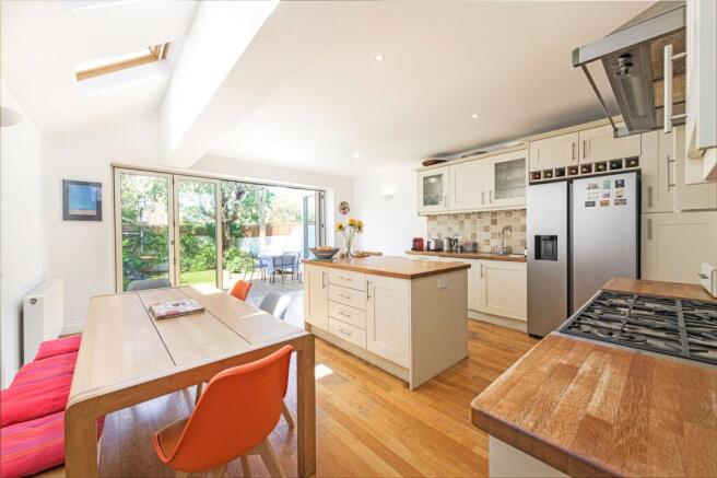 Kitchen / Dining