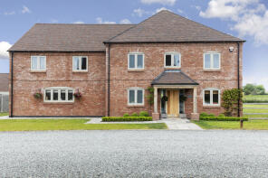 Henshall, Manor Fields, Swadlincote DE12 7FF