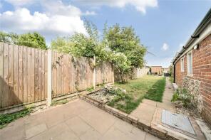 4, Shop Cottages, Kake Street, Canterbury CT4 5SB
