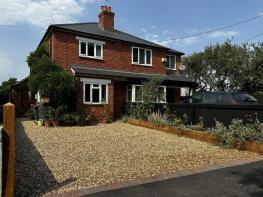 Sungleam, Upper Moors Road, Eastleigh SO50 6HW