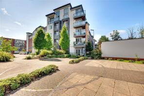 27, Midlothian Court, Worsdell Drive, Gateshead Central, Gateshead NE8 2FA