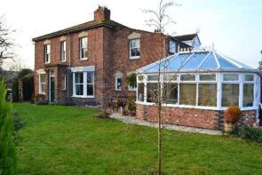 The Laurels, Corner House To Primrose Cottage, Purton, Berkeley GL13 9HP