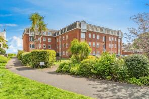 10, Hanover Court, North Road, Minehead TA24 5QY