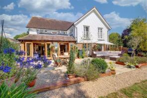 Kitley Lodge, Lewes Road, Lewes BN8 6BQ