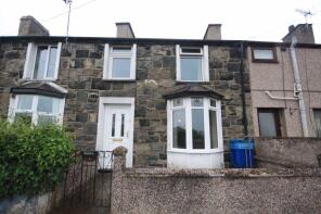 2 Monfa, Minffordd Terrace, Caernarfon LL54 7NF