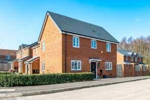 25, White Bridge Close, Standish WN6 0FN