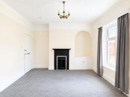 Flat 4, 19 Lingdale Place, Westwood Road, Southampton SO17 1DL
