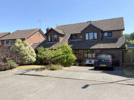 15, Whytings, Horsham RH13 6JZ