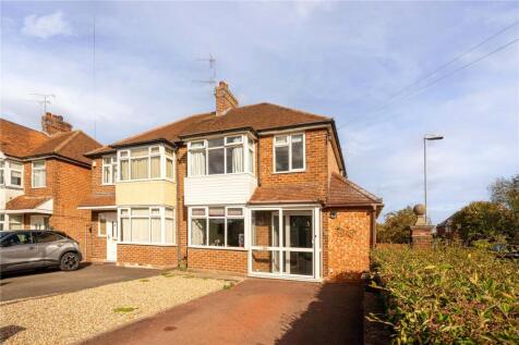 Tachbrook Road, Whitnash, CV31