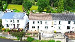 4, Sunnybank Terrace, Christchurch Road, Abertillery NP13 2DF