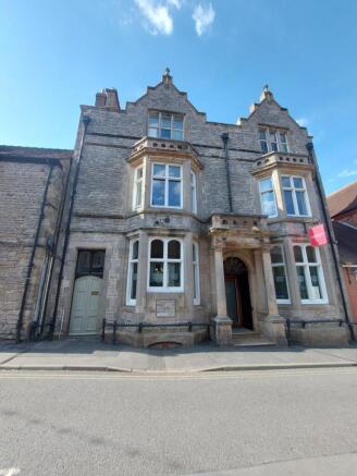4 bed town house to rent High Street, Much Wenloc