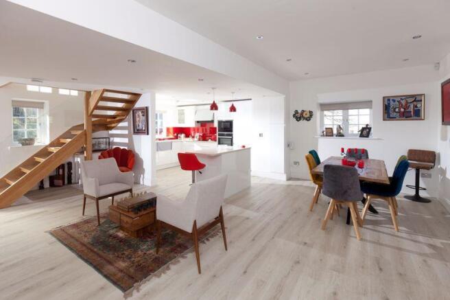 Kitchen / Dining Room 