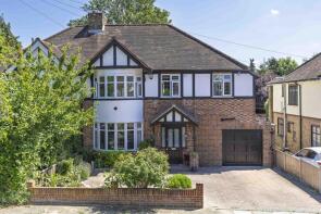 4, Conway Gardens, Enfield EN2 9AD